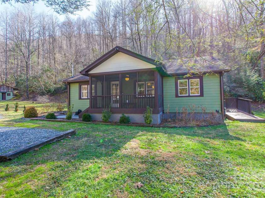 7150 Yellow Creek Road, Robbinsville, NC 28771.  MLS# CAR4263618, YatesRealty ID 14974. 