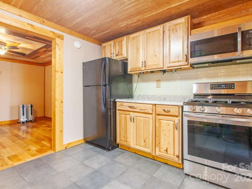 7150 Yellow Creek Road, Robbinsville, NC 28771.  MLS# CAR4263618, YatesRealty ID 14974. 