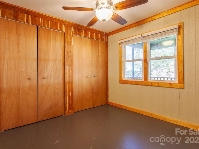 7150 Yellow Creek Road, Robbinsville, NC 28771.  MLS# CAR4263618, YatesRealty ID 14974. 