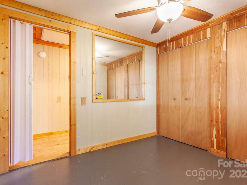 7150 Yellow Creek Road, Robbinsville, NC 28771.  MLS# CAR4263618, YatesRealty ID 14974. 