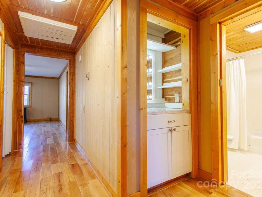 7150 Yellow Creek Road, Robbinsville, NC 28771.  MLS# CAR4263618, YatesRealty ID 14974. 