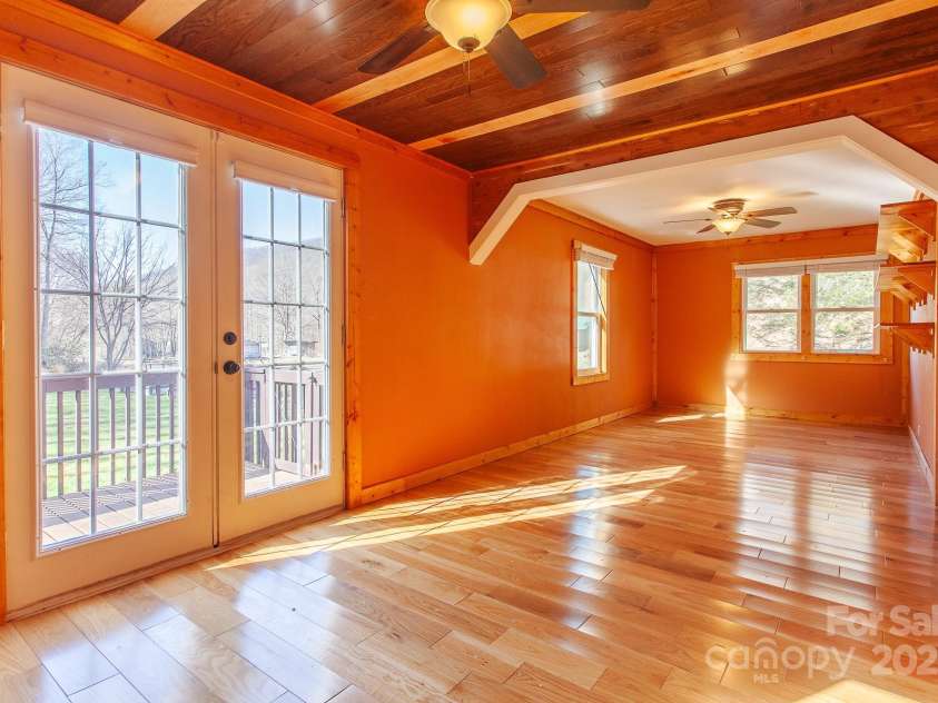 7150 Yellow Creek Road, Robbinsville, NC 28771.  MLS# CAR4263618, YatesRealty ID 14974. 