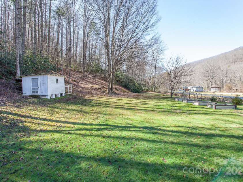 7150 Yellow Creek Road, Robbinsville, NC 28771.  MLS# CAR4263618, YatesRealty ID 14974. 