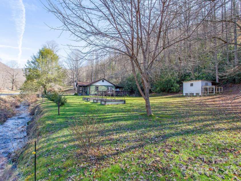 7150 Yellow Creek Road, Robbinsville, NC 28771.  MLS# CAR4263618, YatesRealty ID 14974. 