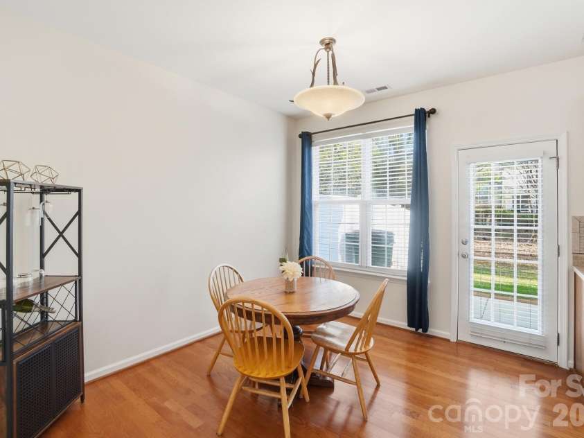 8422 Chaceview Court, Charlotte, NC 28269.  MLS# CAR4357577, YatesRealty ID 14974. 