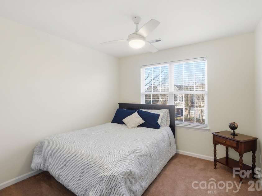 8422 Chaceview Court, Charlotte, NC 28269.  MLS# CAR4357577, YatesRealty ID 14974. 