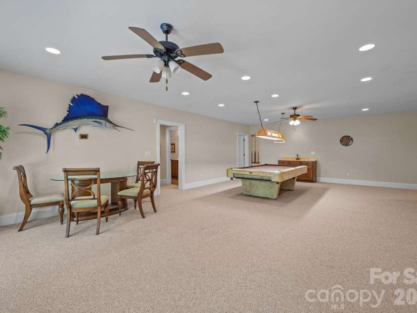 13249 Belle Grove Manor Lane, Matthews, NC 28105.  MLS# CAR4362893, YatesRealty ID 14975. Basement
