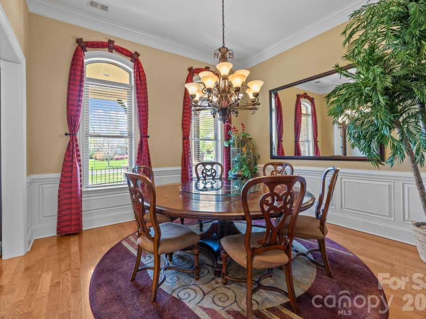 13249 Belle Grove Manor Lane, Matthews, NC 28105.  MLS# CAR4362893, YatesRealty ID 14975. Dining Room (table conveys)