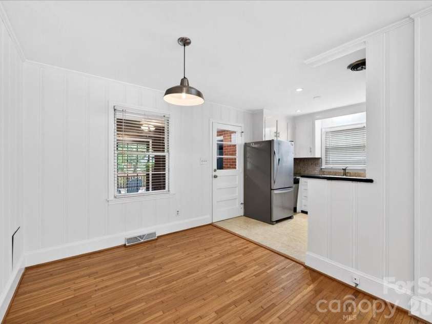 5413 Gwynne Avenue, Charlotte, NC 28205.  MLS# CAR4368957, YatesRealty ID 14977. 