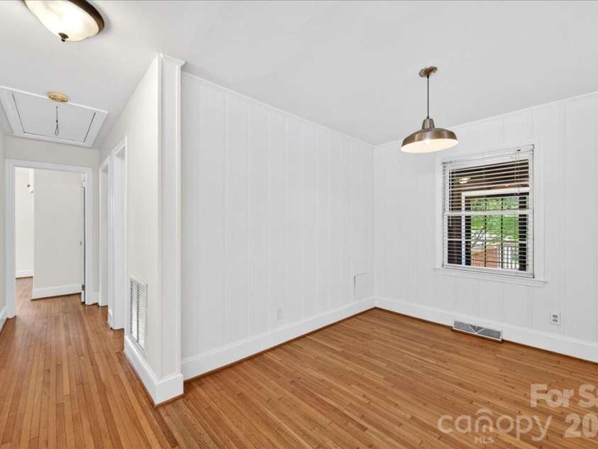 5413 Gwynne Avenue, Charlotte, NC 28205.  MLS# CAR4368957, YatesRealty ID 14977. 