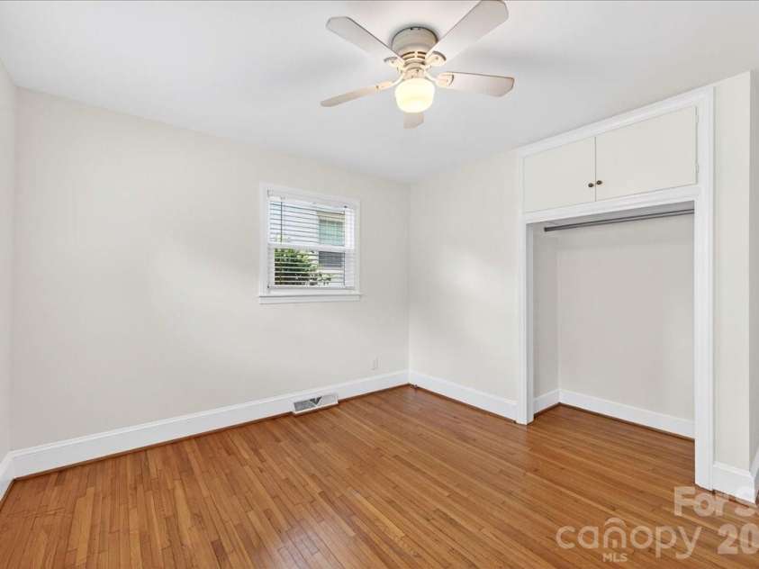 5413 Gwynne Avenue, Charlotte, NC 28205.  MLS# CAR4368957, YatesRealty ID 14977. 