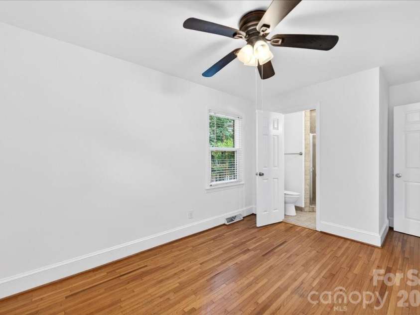 5413 Gwynne Avenue, Charlotte, NC 28205.  MLS# CAR4368957, YatesRealty ID 14977. 