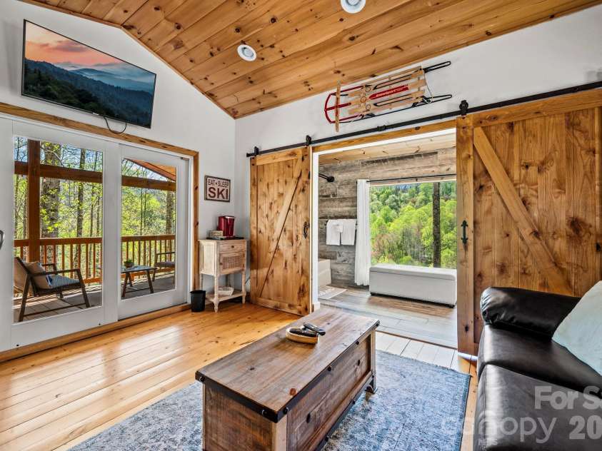 100 Split Rail Drive, Maggie Valley, NC 28751.  MLS# CAR4372364, YatesRealty ID 14979. 