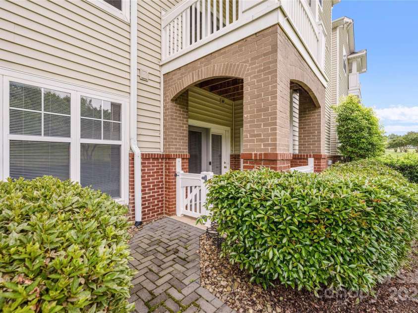 17111 Doe Valley Court, Cornelius, NC 28031.  MLS# CAR4259456, YatesRealty ID 14979. 