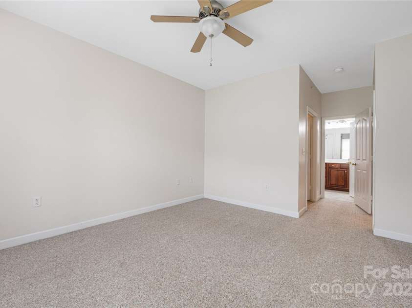 17111 Doe Valley Court, Cornelius, NC 28031.  MLS# CAR4259456, YatesRealty ID 14979. 