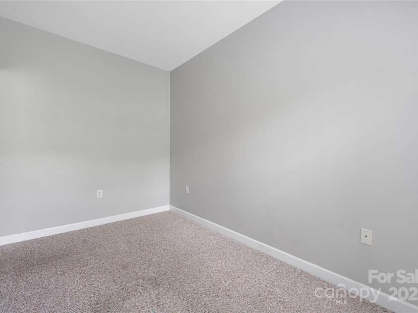 17111 Doe Valley Court, Cornelius, NC 28031.  MLS# CAR4259456, YatesRealty ID 14979. 