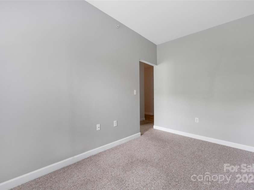 17111 Doe Valley Court, Cornelius, NC 28031.  MLS# CAR4259456, YatesRealty ID 14979. 