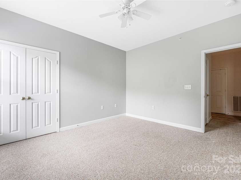 17111 Doe Valley Court, Cornelius, NC 28031.  MLS# CAR4259456, YatesRealty ID 14979. 