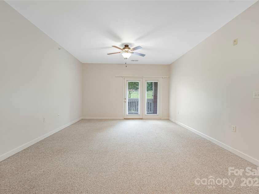 17111 Doe Valley Court, Cornelius, NC 28031.  MLS# CAR4259456, YatesRealty ID 14979. 