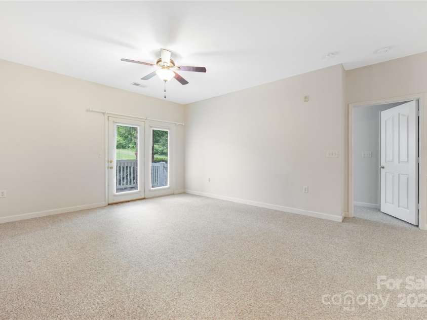 17111 Doe Valley Court, Cornelius, NC 28031.  MLS# CAR4259456, YatesRealty ID 14979. 