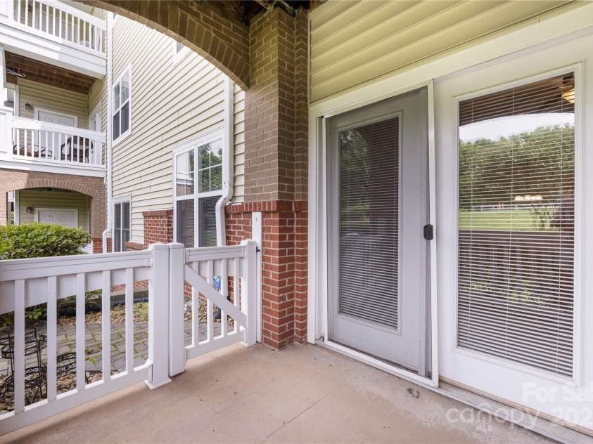 17111 Doe Valley Court, Cornelius, NC 28031.  MLS# CAR4259456, YatesRealty ID 14979. 