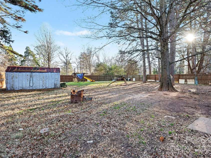 225 Hall Street, Salisbury, NC 28144.  MLS# CAR4318192, YatesRealty ID 1498. 