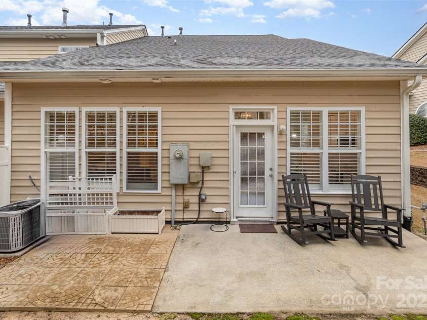 526 Pine Links Drive, Tega Cay, SC 29708.  MLS# CAR4221331, YatesRealty ID 1498. 
