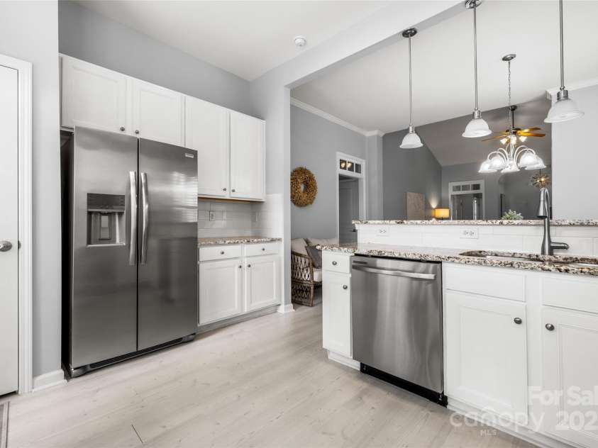 526 Pine Links Drive, Tega Cay, SC 29708.  MLS# CAR4295517, YatesRealty ID 1498. 