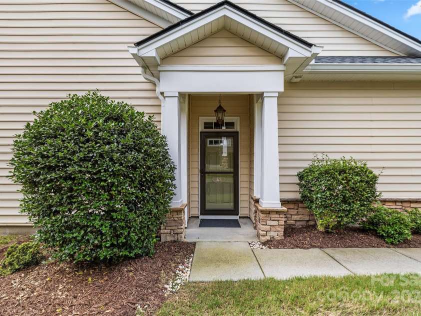 526 Pine Links Drive, Tega Cay, SC 29708.  MLS# CAR4295517, YatesRealty ID 1498. 