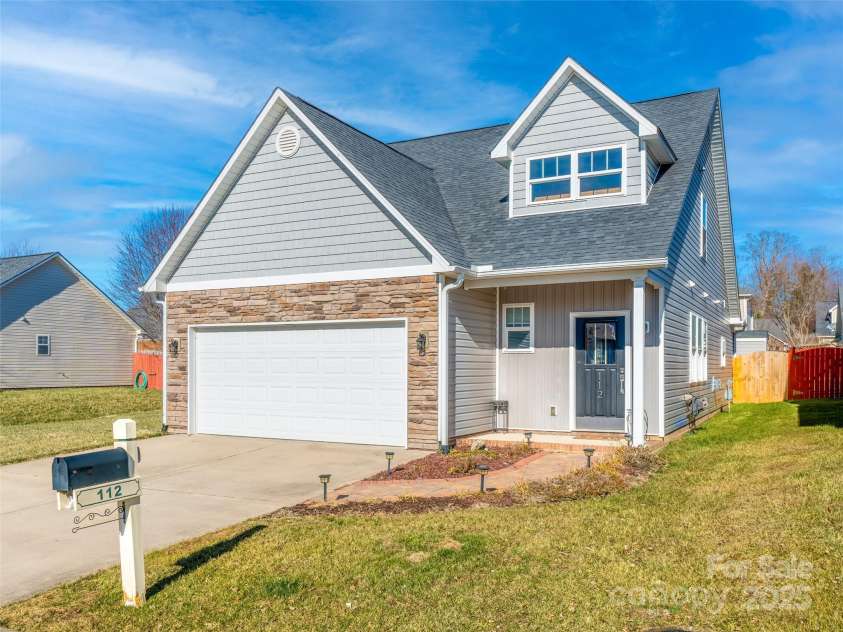 112 Pamlico Road, Fletcher, NC 28732.  MLS# CAR4215521, YatesRealty ID 14982. 112 Pamlico Road