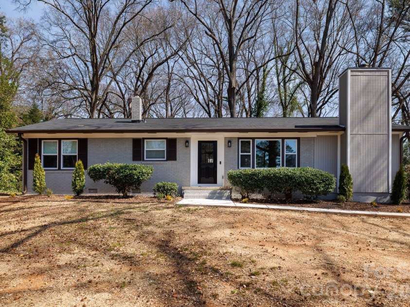 1610 India Hook Road, Rock Hill, SC 29732.  MLS# CAR4349962, YatesRealty ID 14982. 