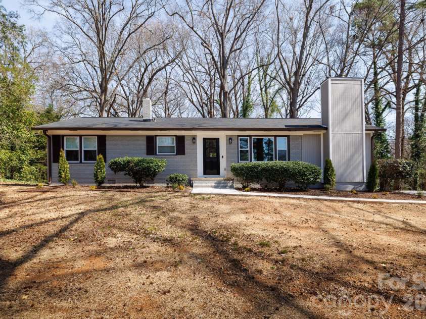 1610 India Hook Road, Rock Hill, SC 29732.  MLS# CAR4349962, YatesRealty ID 14982. 