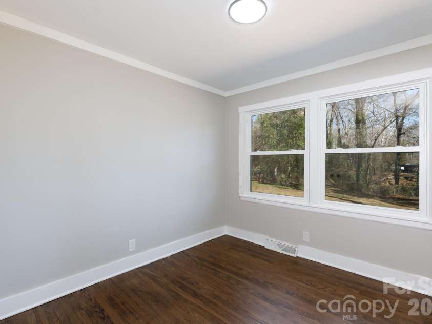 1610 India Hook Road, Rock Hill, SC 29732.  MLS# CAR4349962, YatesRealty ID 14982. 