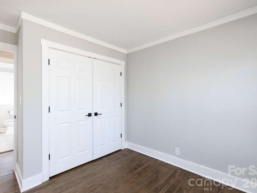 1610 India Hook Road, Rock Hill, SC 29732.  MLS# CAR4349962, YatesRealty ID 14982. 