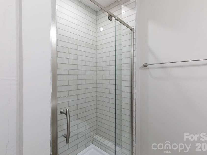 1610 India Hook Road, Rock Hill, SC 29732.  MLS# CAR4349962, YatesRealty ID 14982. 