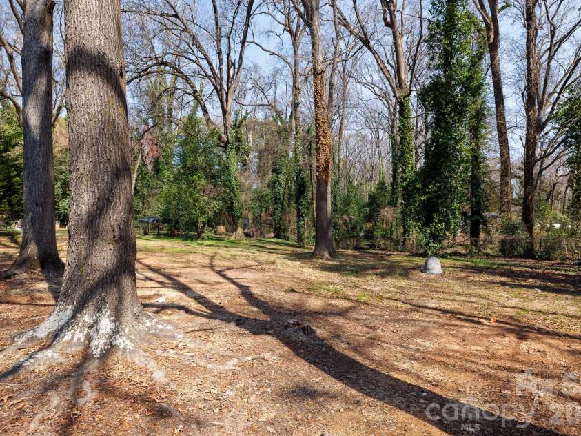 1610 India Hook Road, Rock Hill, SC 29732.  MLS# CAR4349962, YatesRealty ID 14982. 