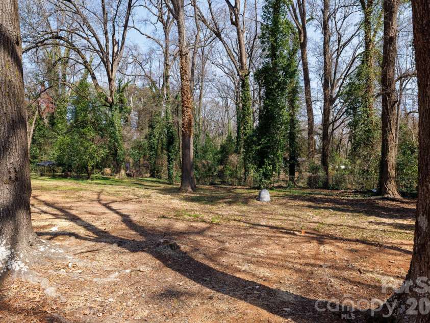1610 India Hook Road, Rock Hill, SC 29732.  MLS# CAR4349962, YatesRealty ID 14982. 