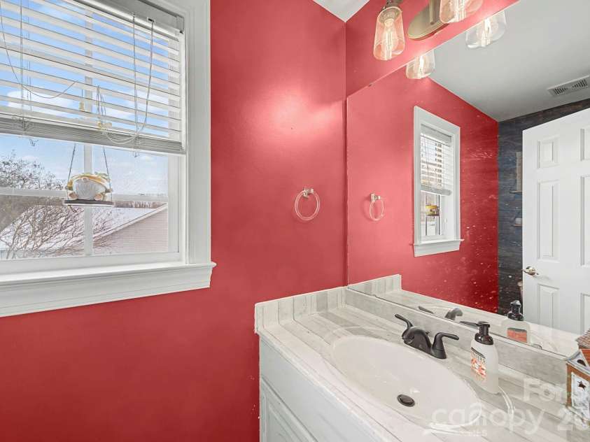 1151 Pine Cross Drive, Mount Pleasant, NC 28124.  MLS# CAR4338730, YatesRealty ID 14984. Half bath