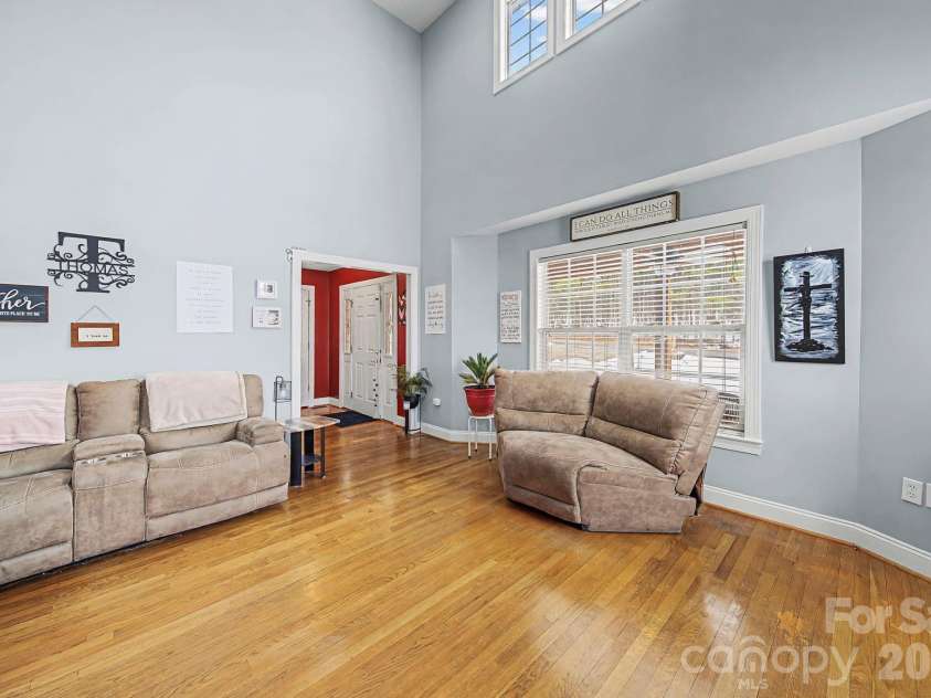 1151 Pine Cross Drive, Mount Pleasant, NC 28124.  MLS# CAR4338730, YatesRealty ID 14984. Large living room