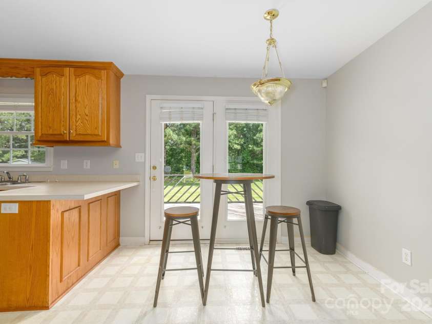 1274 CARPENTER SPRINGS Drive, Dallas, NC 28034.  MLS# CAR4260486, YatesRealty ID 14985. 