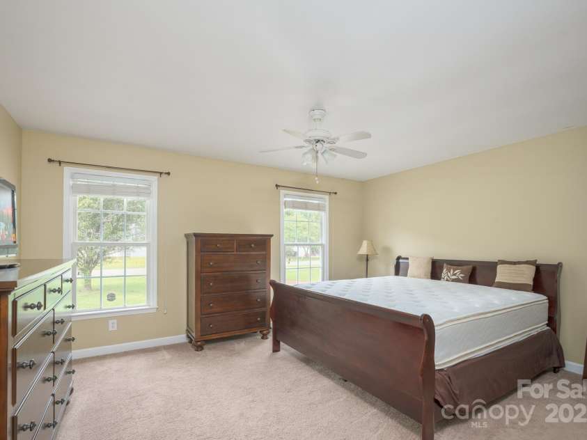1274 CARPENTER SPRINGS Drive, Dallas, NC 28034.  MLS# CAR4260486, YatesRealty ID 14985. 