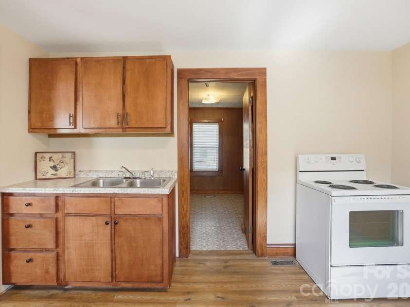 2606 Spencer Avenue, Gastonia, NC 28054.  MLS# CAR4363882, YatesRealty ID 14986. 