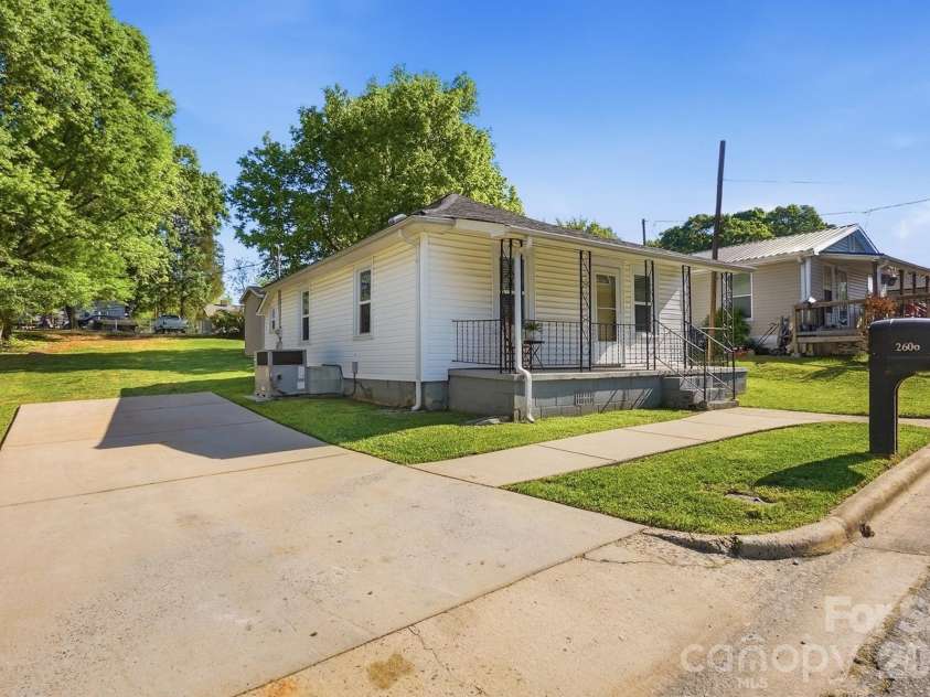 2606 Spencer Avenue, Gastonia, NC 28054.  MLS# CAR4363882, YatesRealty ID 14986. 