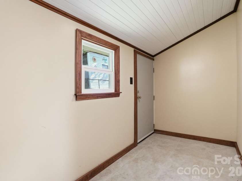 2606 Spencer Avenue, Gastonia, NC 28054.  MLS# CAR4363882, YatesRealty ID 14986. Utility Room