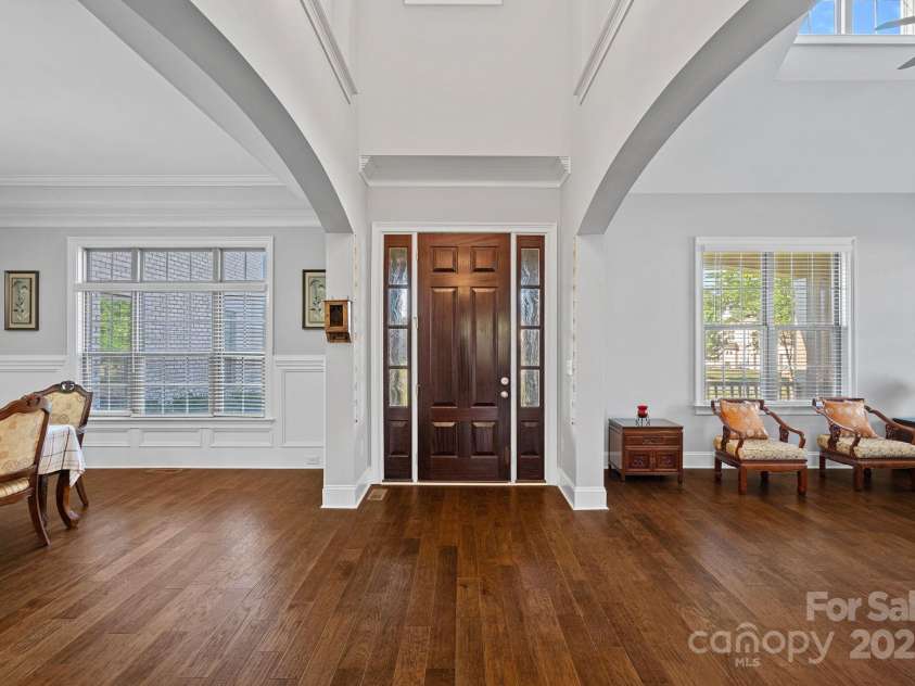409 Wheatberry Hill Drive, Matthews, NC 28104.  MLS# CAR4255424, YatesRealty ID 14986. 