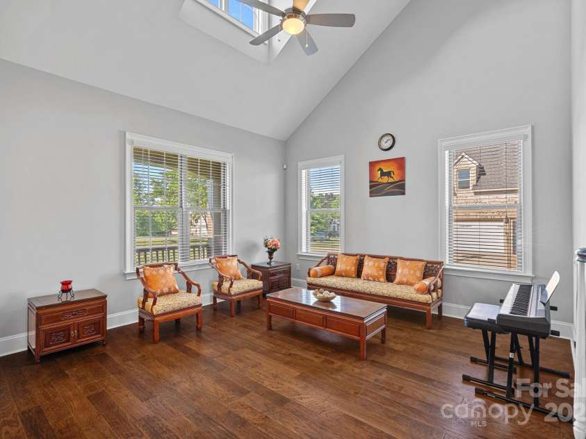 409 Wheatberry Hill Drive, Matthews, NC 28104.  MLS# CAR4255424, YatesRealty ID 14986. 