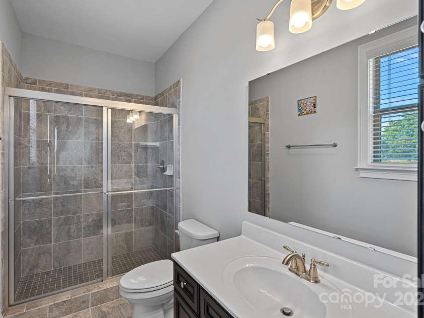 409 Wheatberry Hill Drive, Matthews, NC 28104.  MLS# CAR4255424, YatesRealty ID 14986. 
