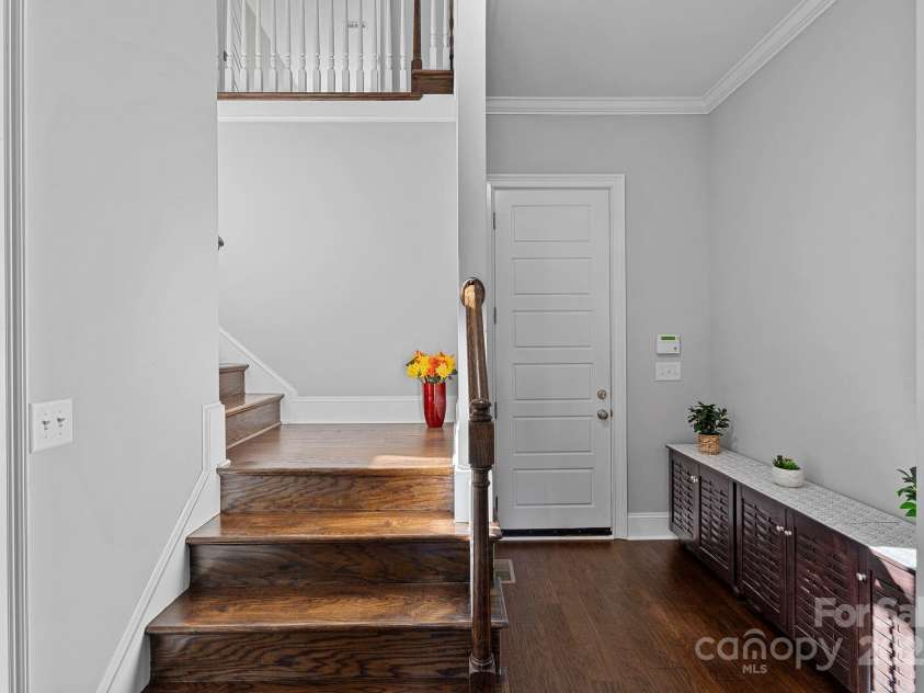 409 Wheatberry Hill Drive, Matthews, NC 28104.  MLS# CAR4255424, YatesRealty ID 14986. 