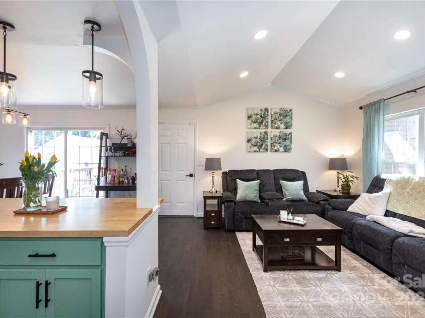 109 Hunter Court, Oakboro, NC 28129.  MLS# CAR4252652, YatesRealty ID 14987. 