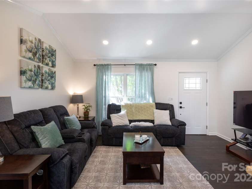 109 Hunter Court, Oakboro, NC 28129.  MLS# CAR4252652, YatesRealty ID 14987. 